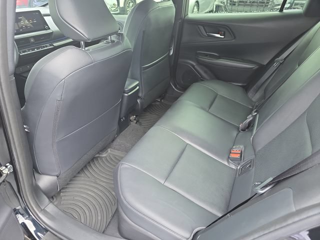 Used 2025 Toyota Prius FWD image 28