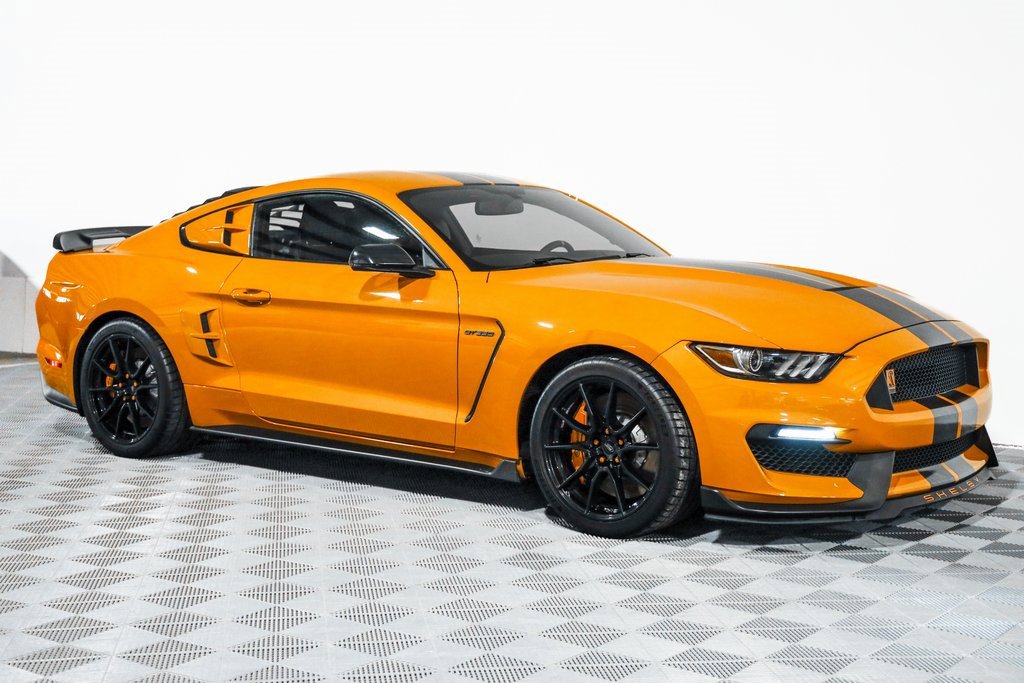 Used 2019 Ford Mustang Shelby GT350 w/ Technology Package image 6
