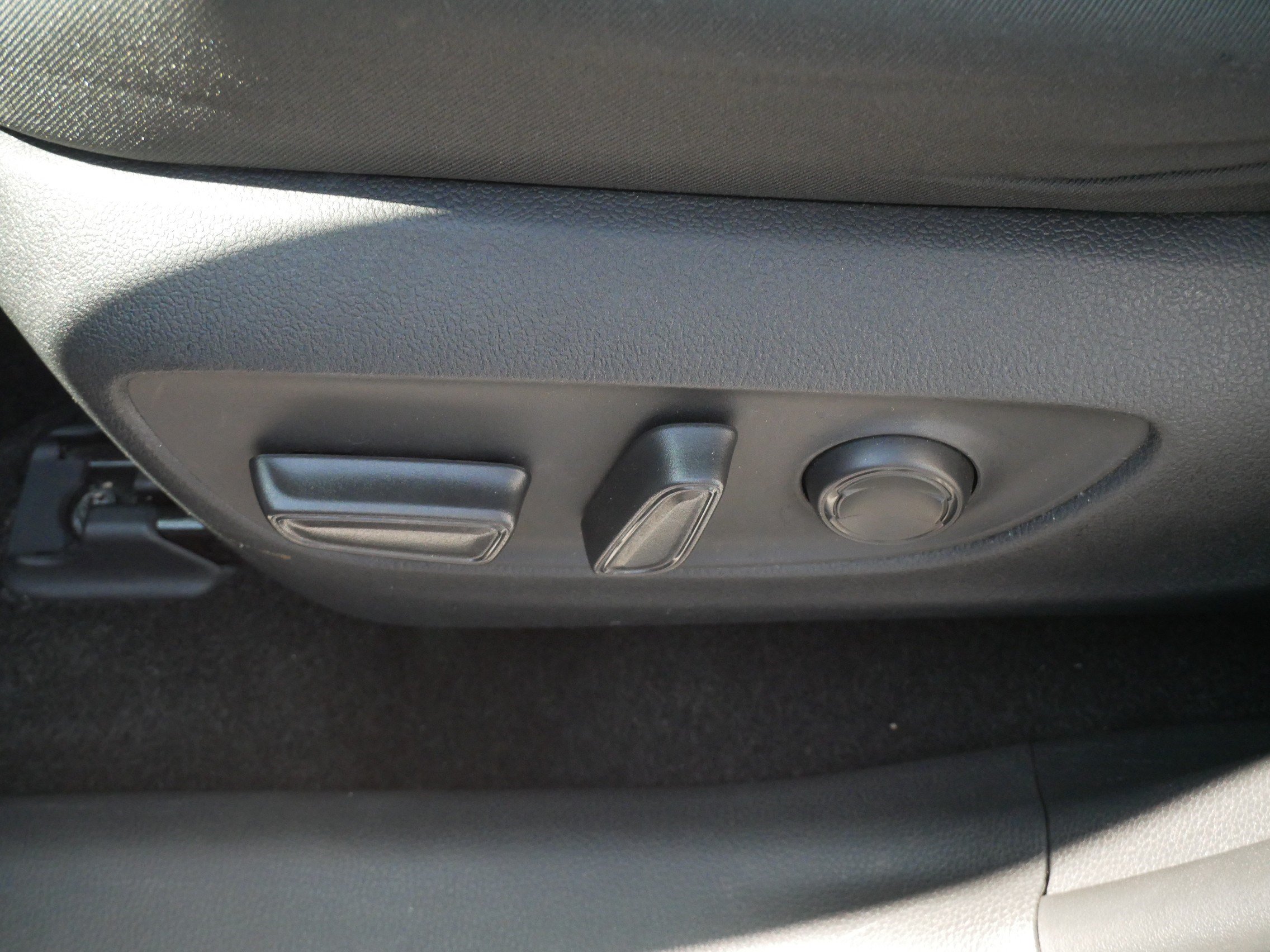 Used 2025 Toyota RAV4 XLE AWD/4WD image 20