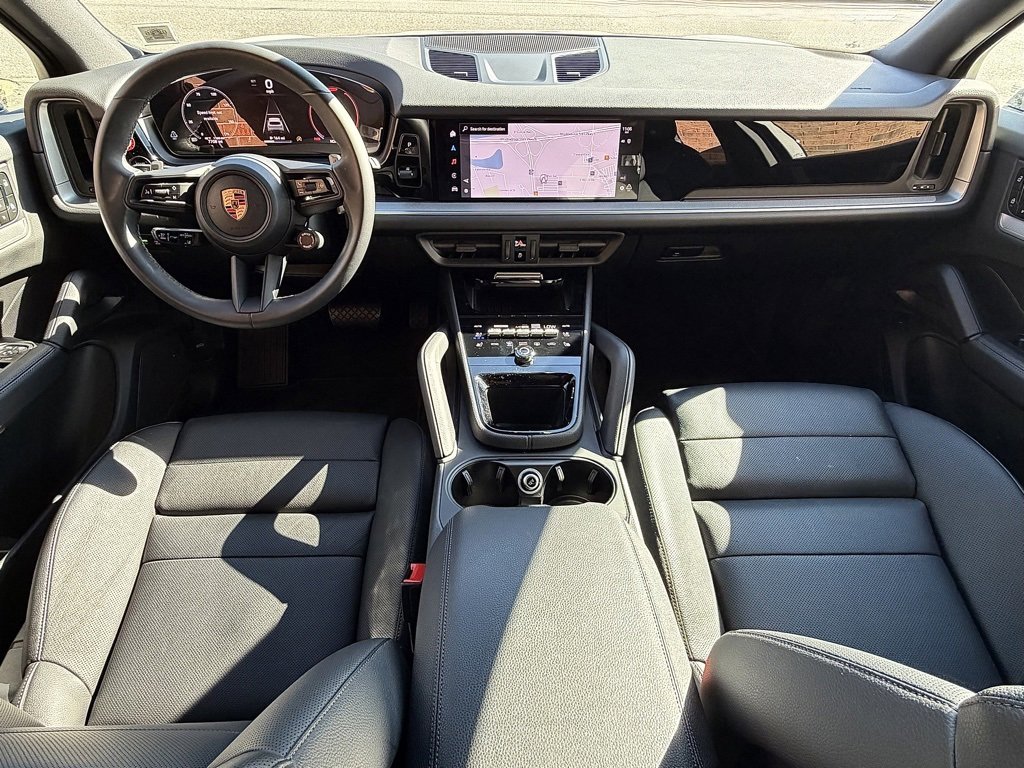 Certified 2025 Porsche Cayenne image 13