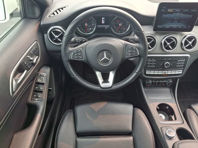 Used 2020 Mercedes-Benz GLA 250 4MATIC image 12