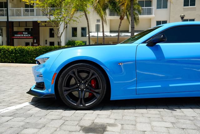 Used 2022 Chevrolet Camaro SS RWD image 13