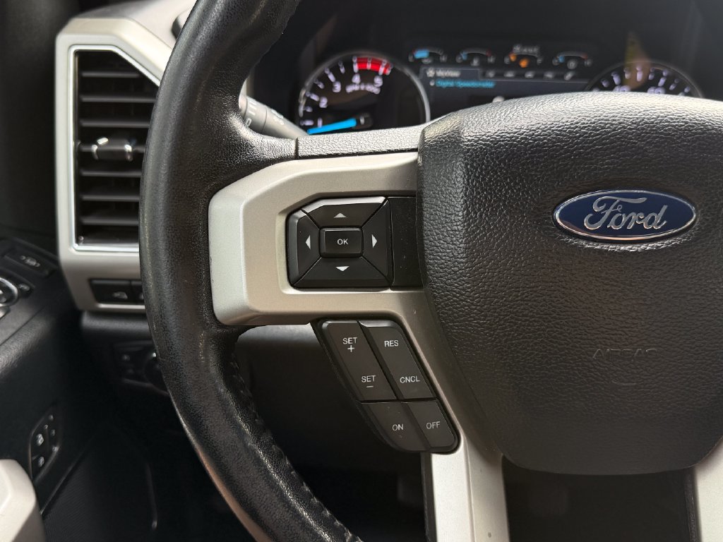 Used 2018 Ford F350 Lariat w/ Chrome Package AWD/4WD image 33