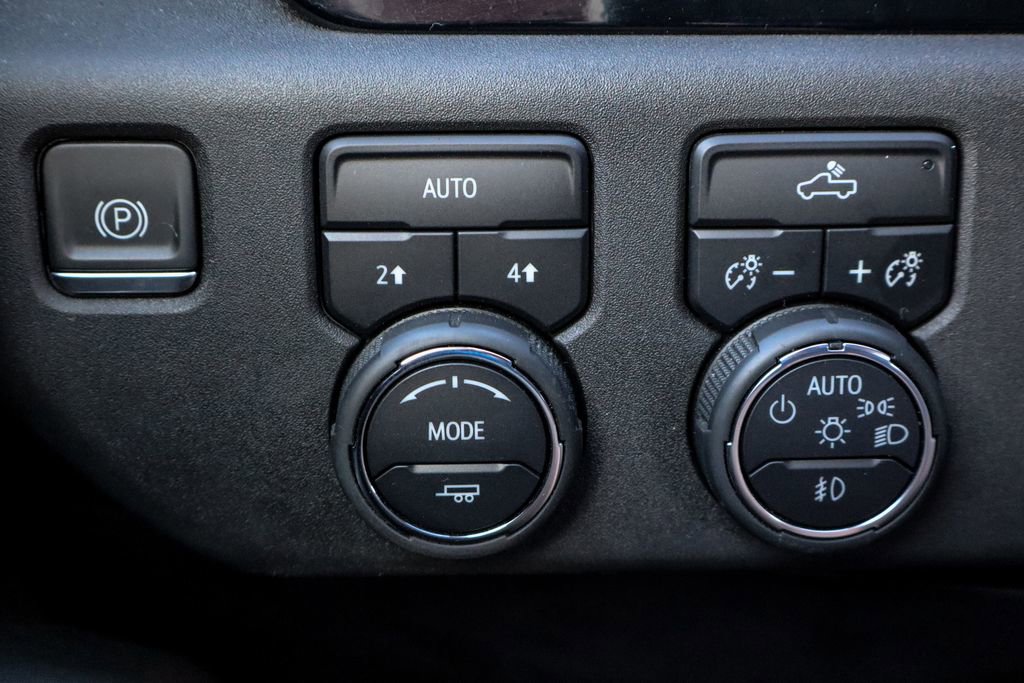 Certified 2023 Chevrolet Silverado 1500 RST image 23