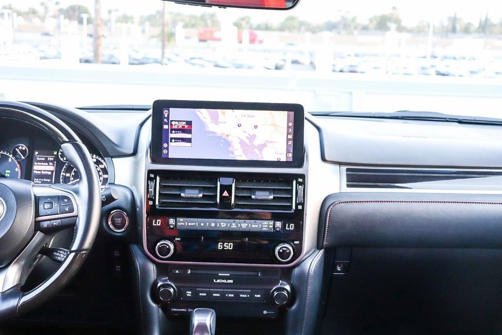 Used 2022 Lexus GX 460 Premium w/ Premium Package AWD/4WD image 15