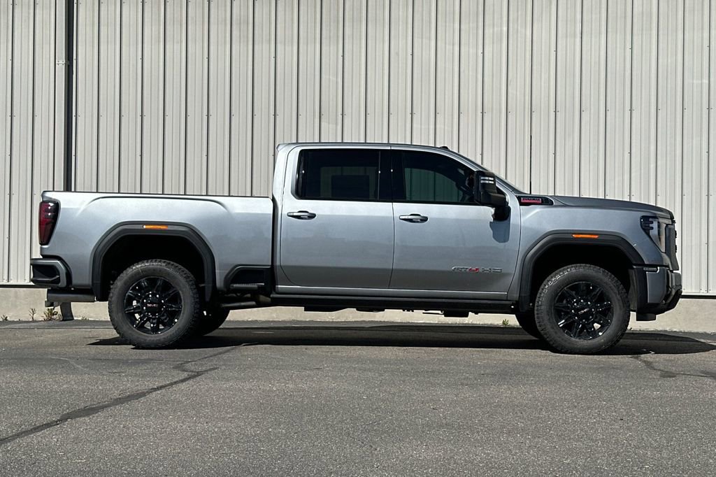 New 2026 GMC Sierra 3500 AT4 w/ AT4 Premium Plus Package AWD/4WD image 4