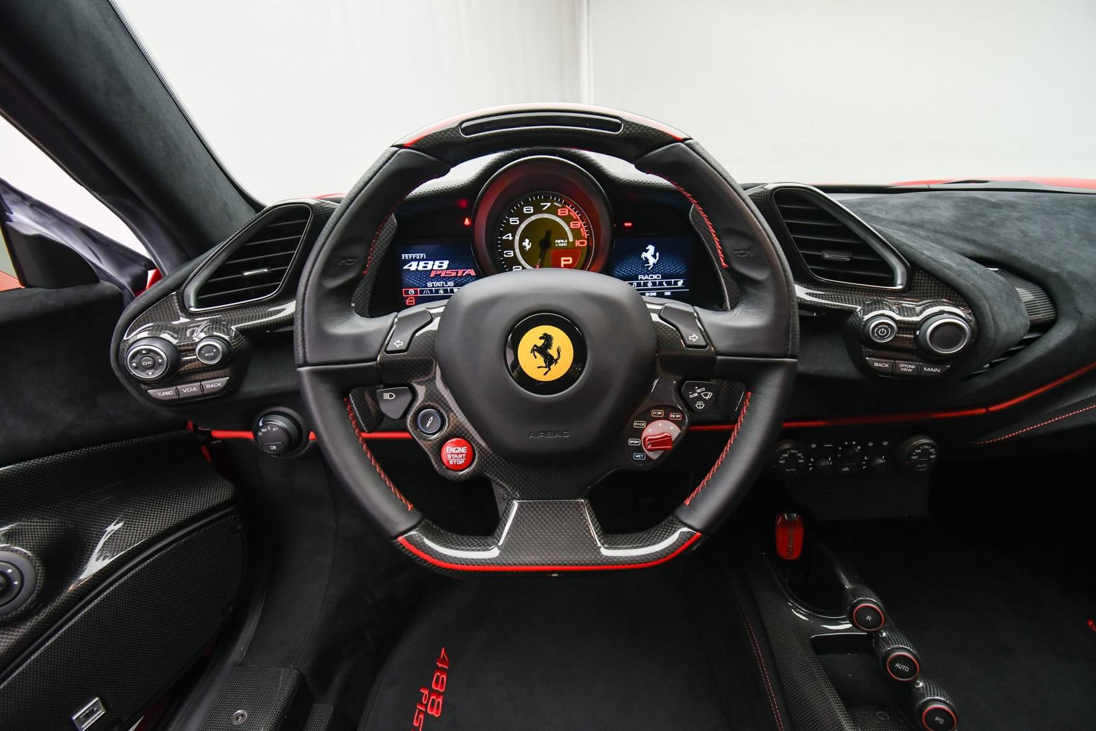 Used 2020 Ferrari 488 Pista Coupe RWD image 41