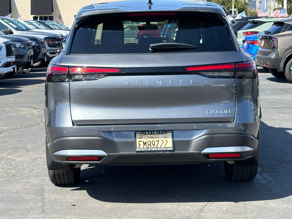 Used 2026 INFINITI QX60 Pure w/ Cargo Package AWD/4WD image 6