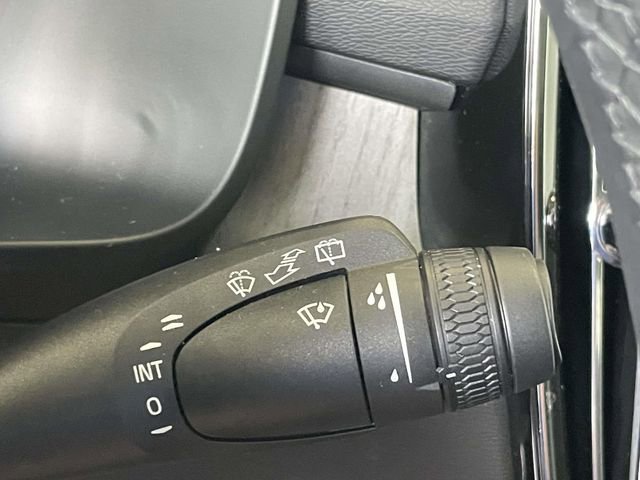 Used 2026 Volvo XC40 B5 Plus w/ Protection Package Premier image 36