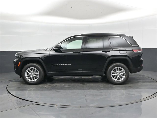 New 2025 Jeep Grand Cherokee Laredo image 7