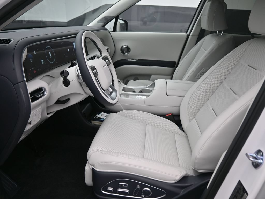 Certified 2026 Hyundai Palisade Calligraphy AWD/4WD image 10