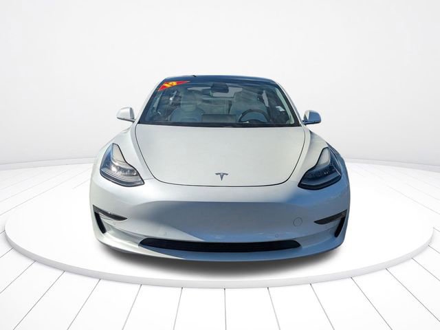 Used 2019 Tesla Model 3 Standard Range Plus image 8