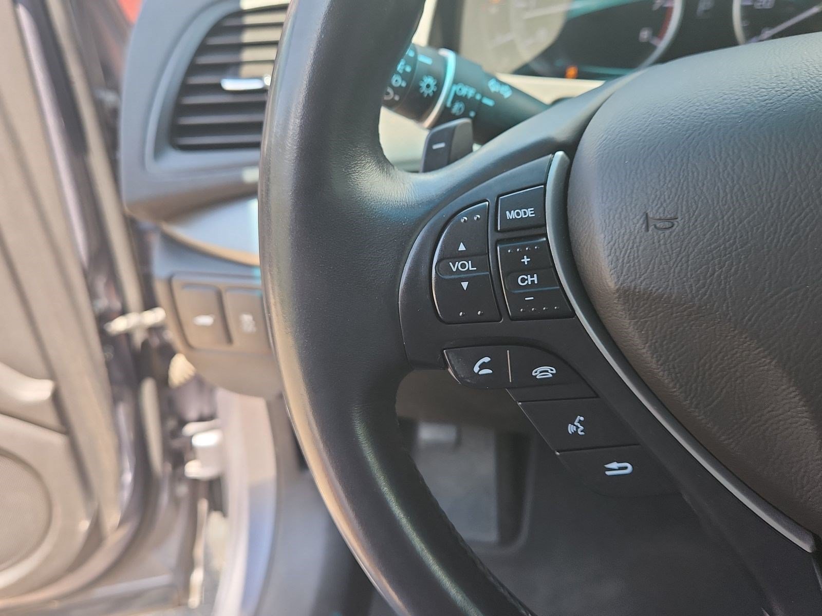 Used 2015 Acura RDX FWD w/ Technology Package image 21