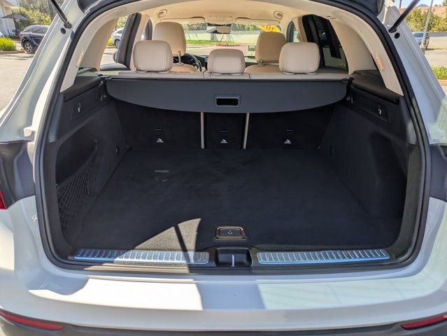 Used 2022 Mercedes-Benz GLC 300 4MATIC image 26