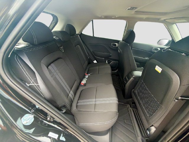 New 2026 Hyundai Venue SEL FWD image 28