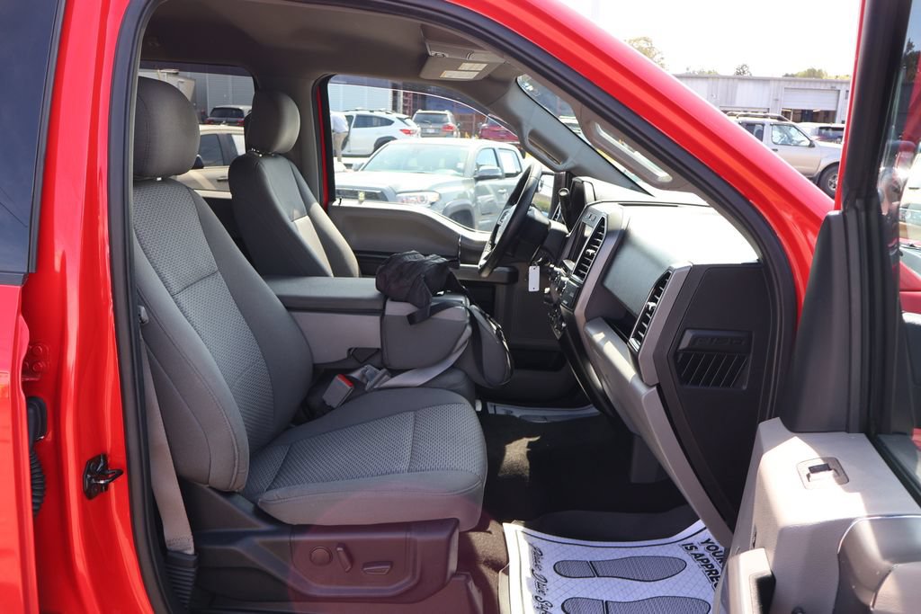 Used 2020 Ford F150 XLT w/ Equipment Group 302A Luxury AWD/4WD image 26