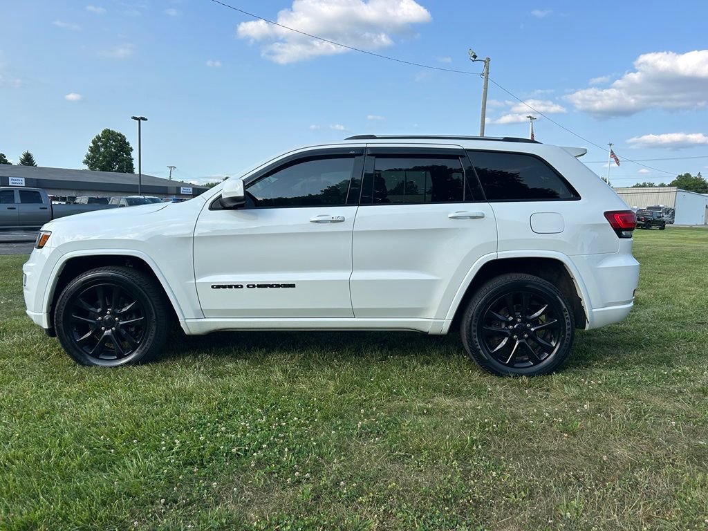 Used 2021 Jeep Grand Cherokee Altitude AWD/4WD image 8