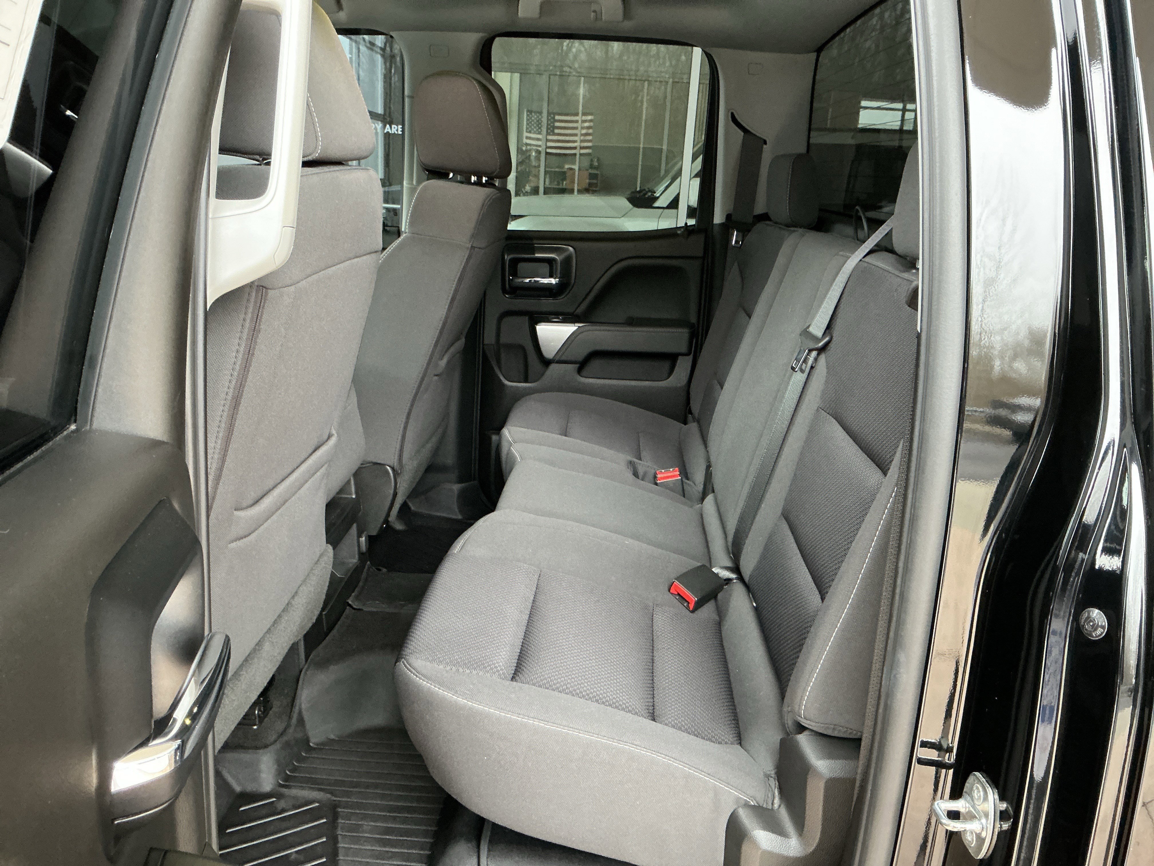 Used 2018 Chevrolet Silverado 1500 LT w/ All Star Edition image 18