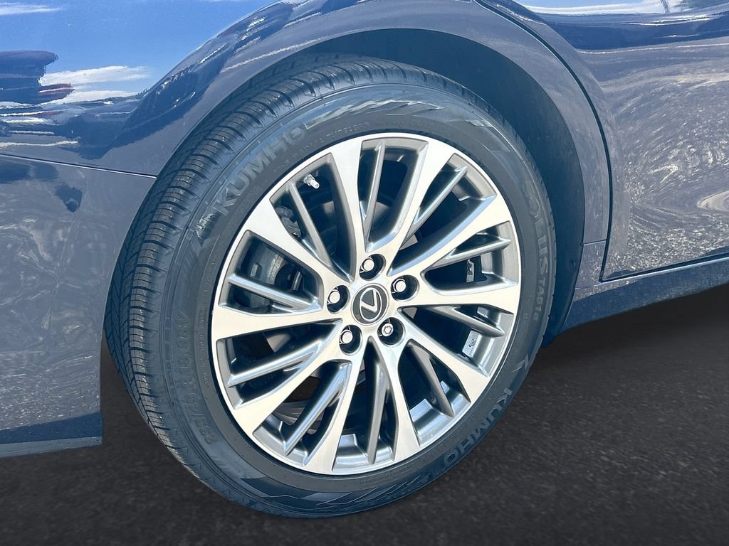 Used 2019 Lexus ES 350 w/ Accessory Package 2 FWD image 25