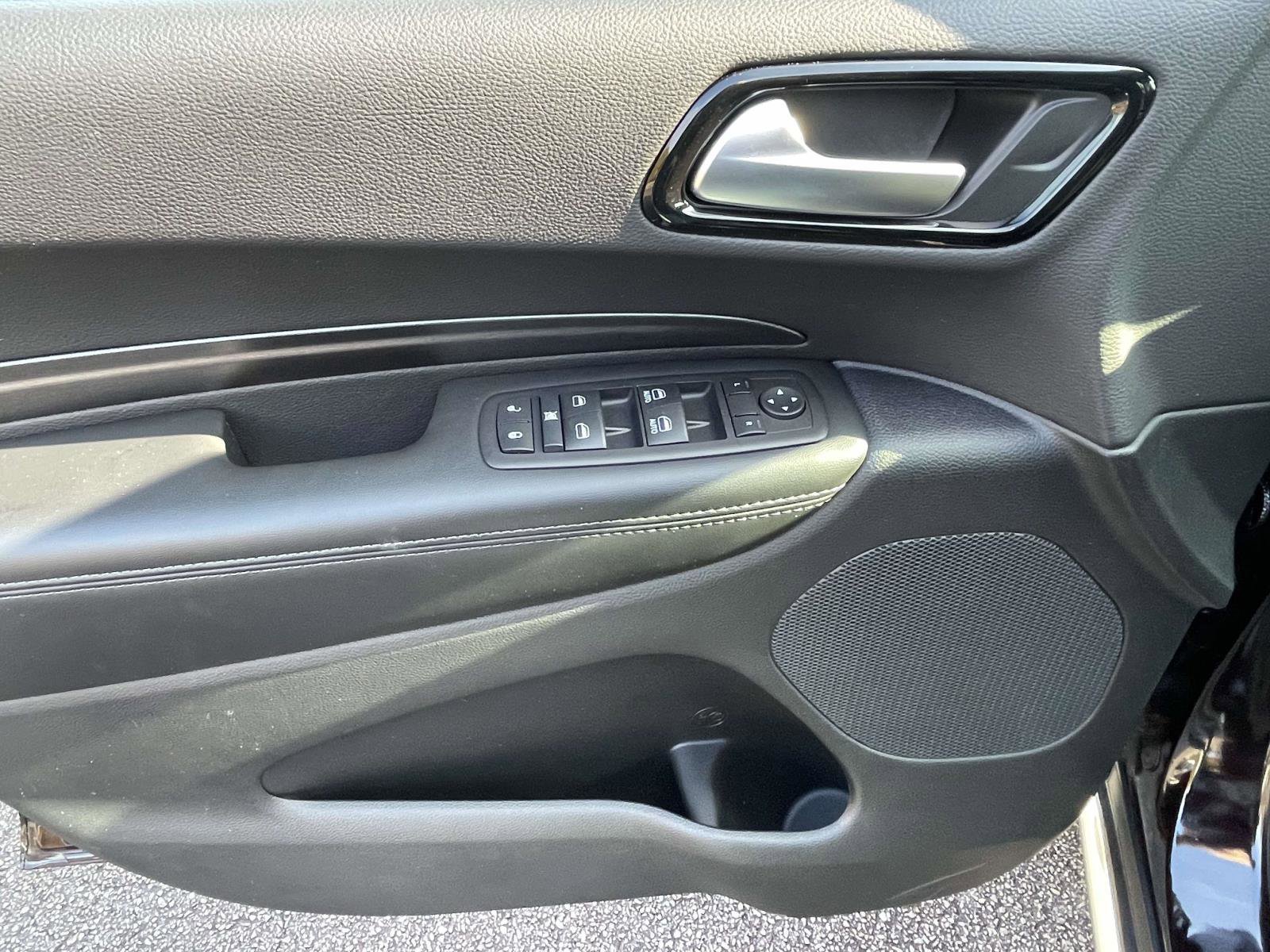 Used 2024 Dodge Durango SXT image 15