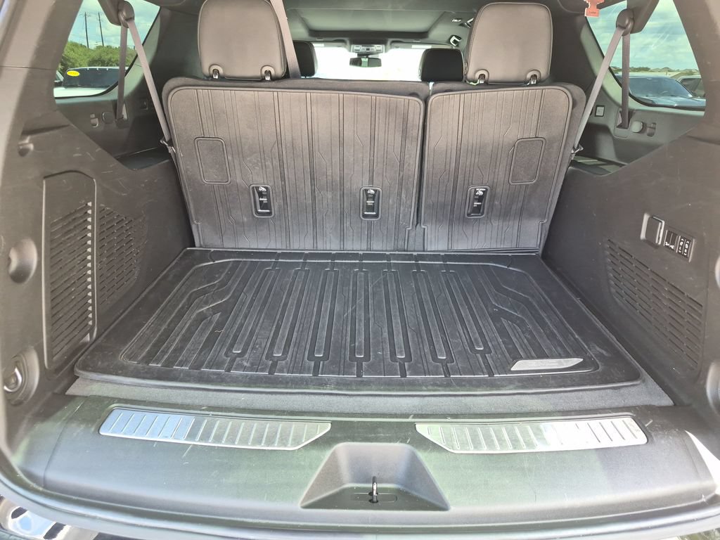 Used 2023 GMC Yukon XL AT4 w/ AT4 Premium Package AWD/4WD image 43