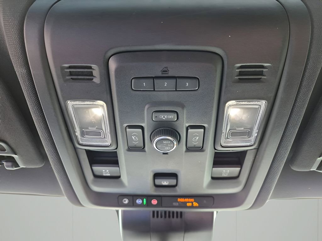 Used 2024 GMC Yukon XL AT4 w/ AT4 Premium Plus Package image 41