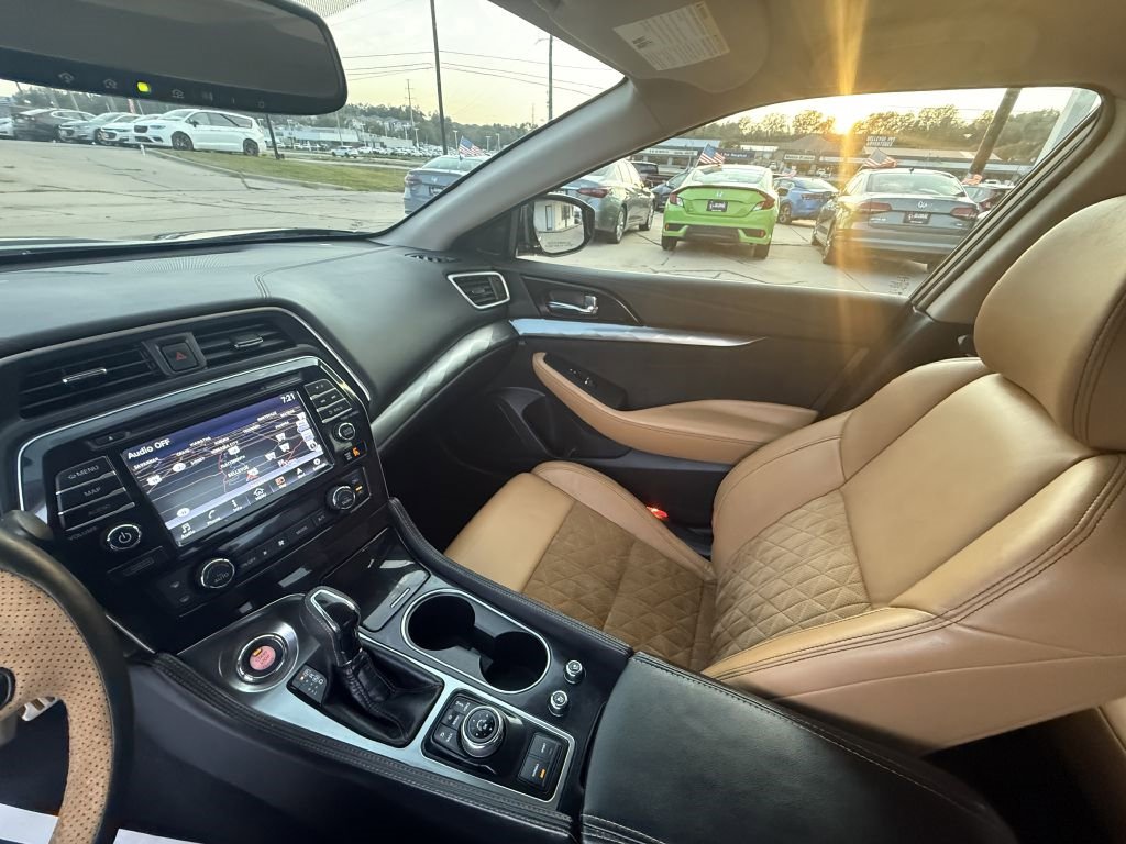 Used 2016 Nissan Maxima SR image 19