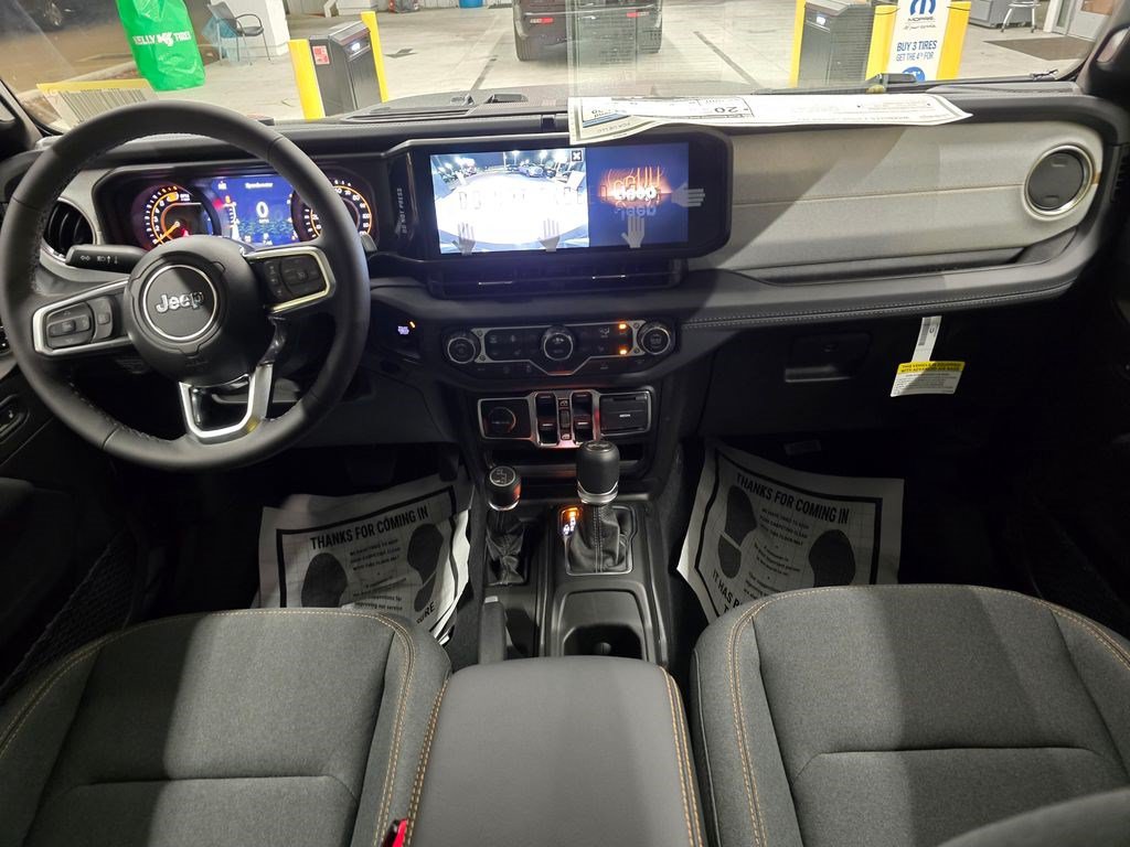 New 2026 Jeep Wrangler Unlimited Sahara AWD/4WD image 31