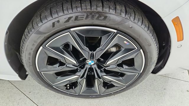 Used 2025 BMW 740i xDrive image 56