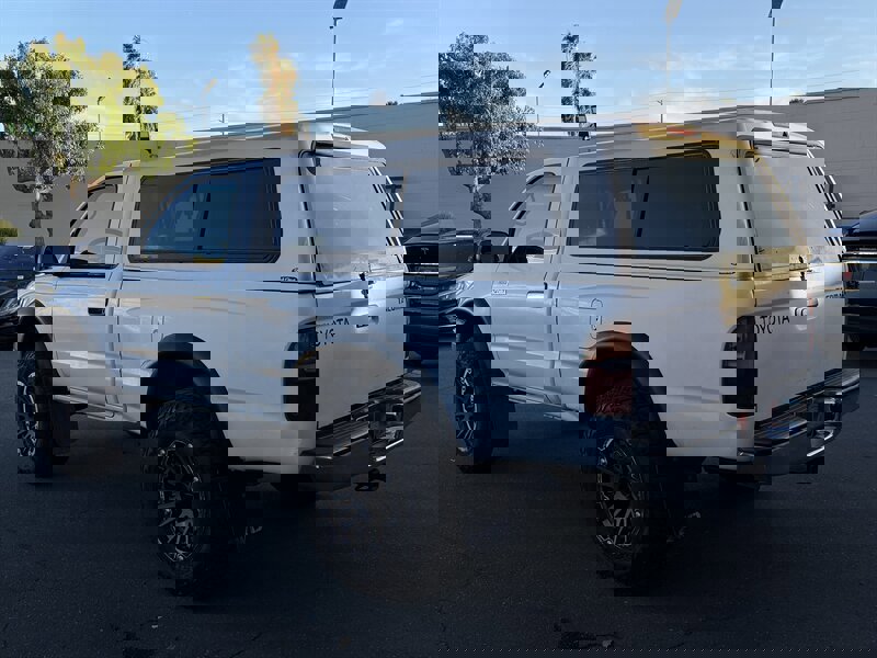 Used 1999 Toyota Tacoma 4x4 Regular Cab image 15