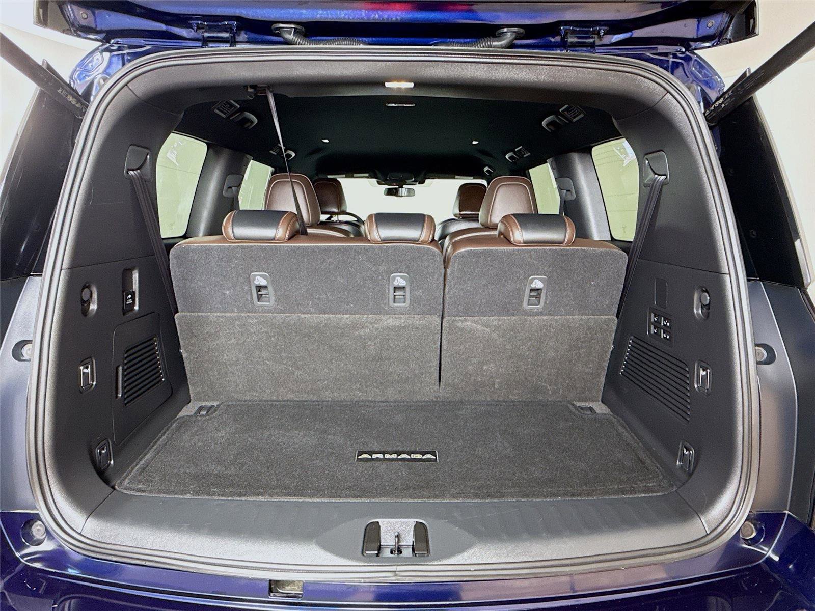 Used 2025 Nissan Armada SL w/ Captain's Chari Seat Package image 22