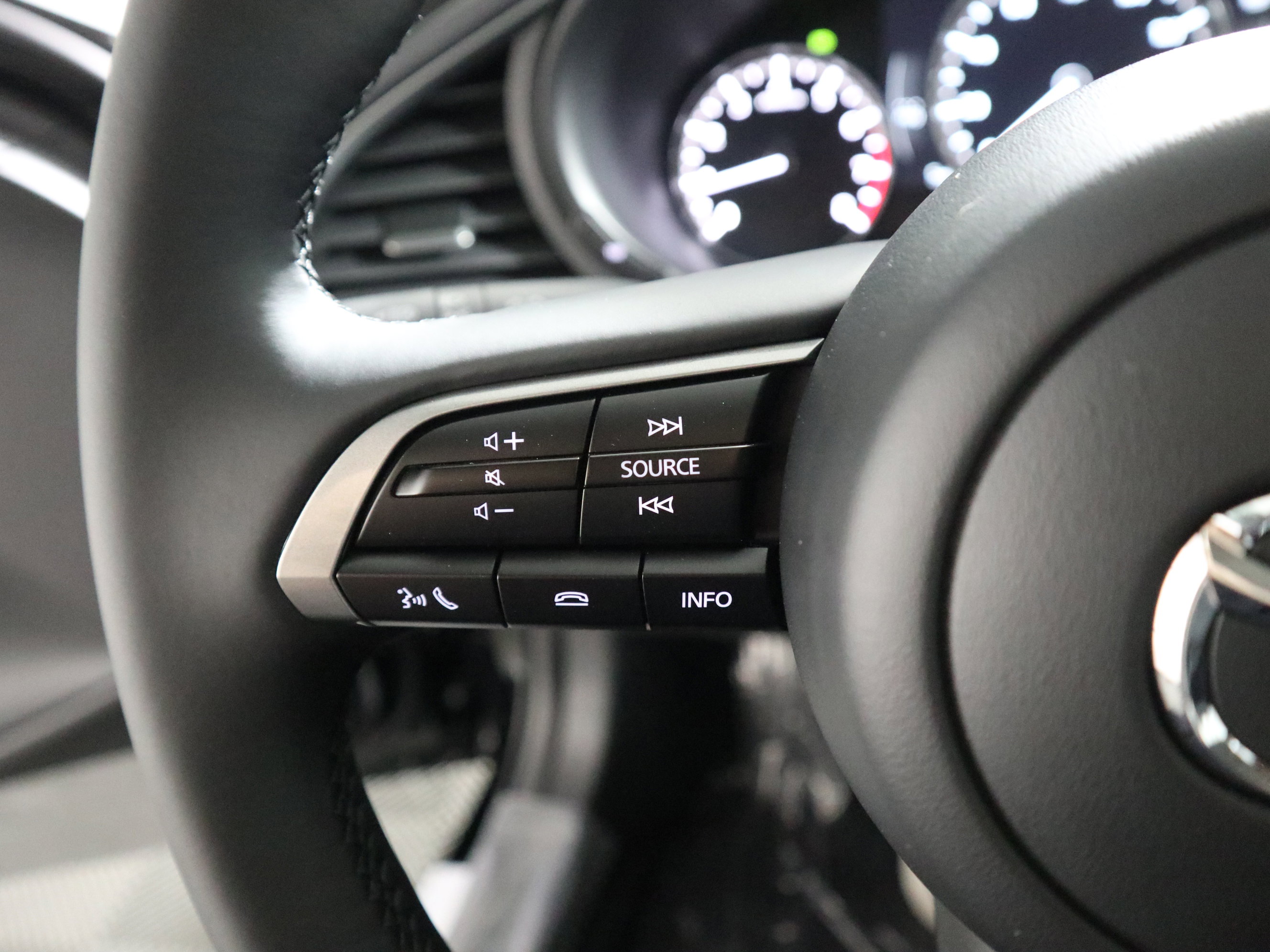 New 2026 MAZDA MAZDA3 2.5 S Sedan w/ Preferred Pkg image 25