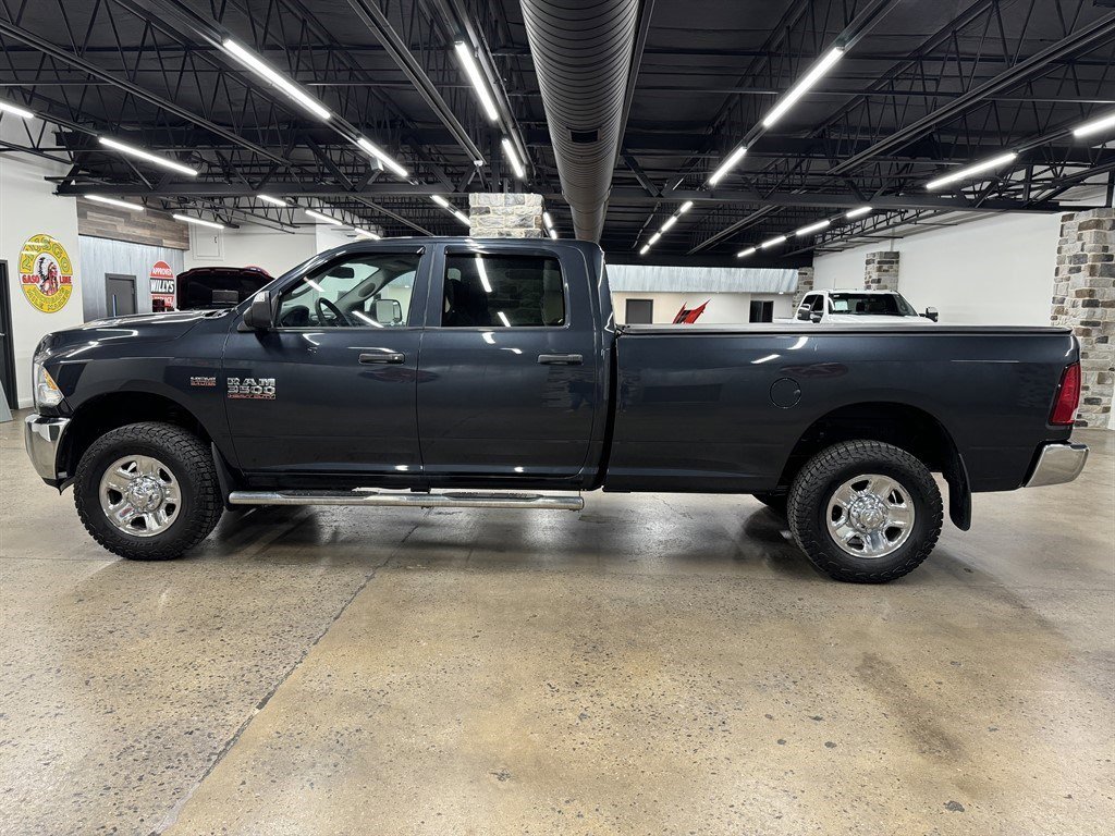 Used 2018 RAM 3500 Tradesman w/ Chrome Appearance Group image 4