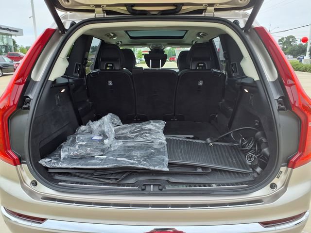 Certified 2023 Volvo XC90 T8 Plus w/ Protection Package Premier AWD/4WD image 12