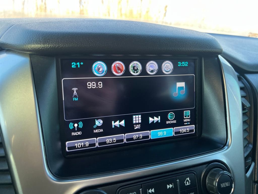 Used 2018 Chevrolet Suburban Premier image 16