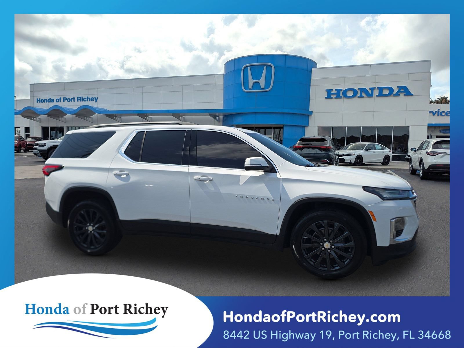 Used 2023 Chevrolet Traverse LT