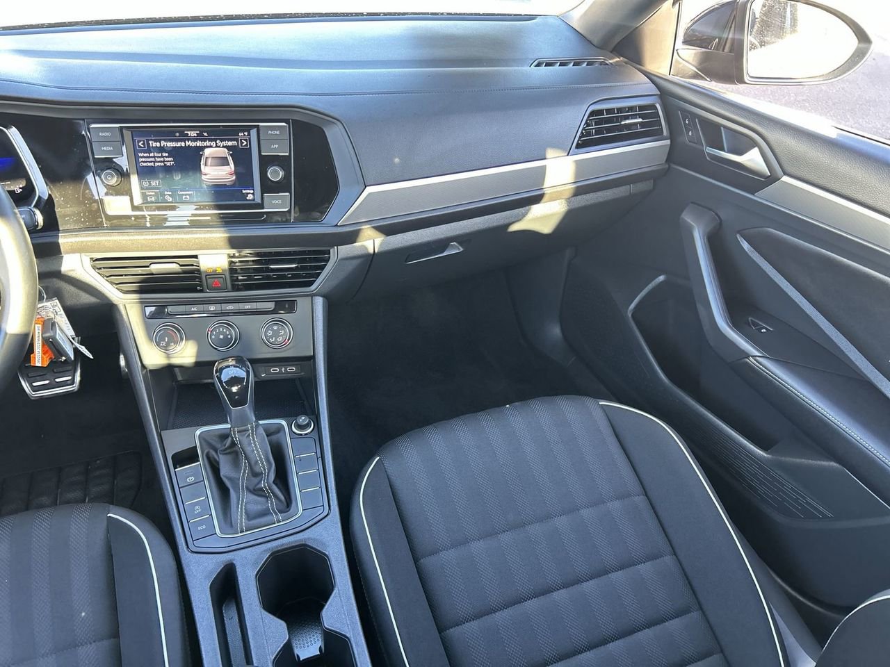 Certified 2023 Volkswagen Jetta Sport image 13