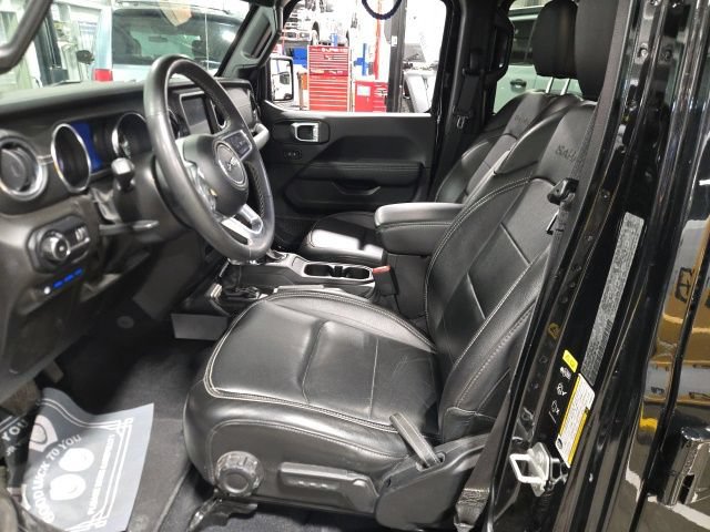 Used 2023 Jeep Wrangler Unlimited Sahara w/ Cold Weather Group AWD/4WD image 14