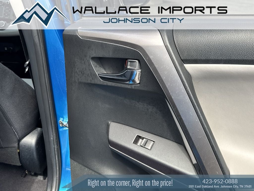 Used 2017 Toyota RAV4 XLE FWD image 40