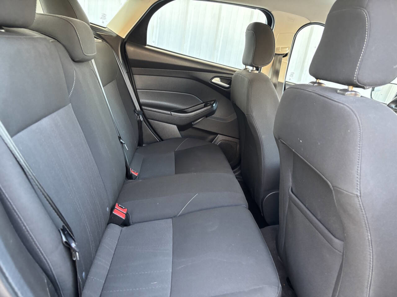 Used 2018 Ford Focus SE image 16