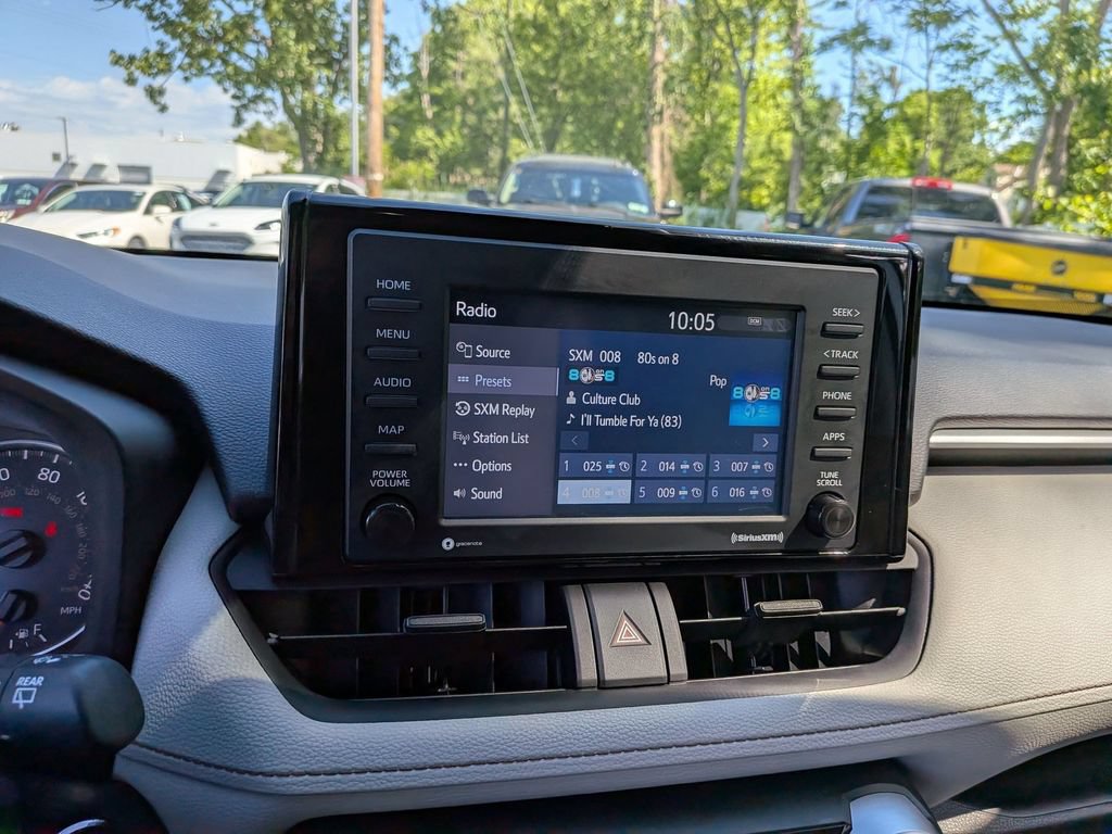 Used 2022 Toyota RAV4 XLE w/ Convenience Package AWD/4WD image 12