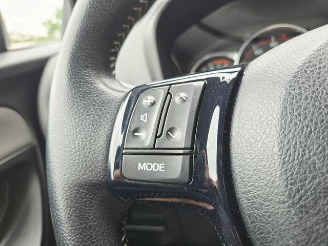 Used 2015 Toyota Yaris SE FWD image 18