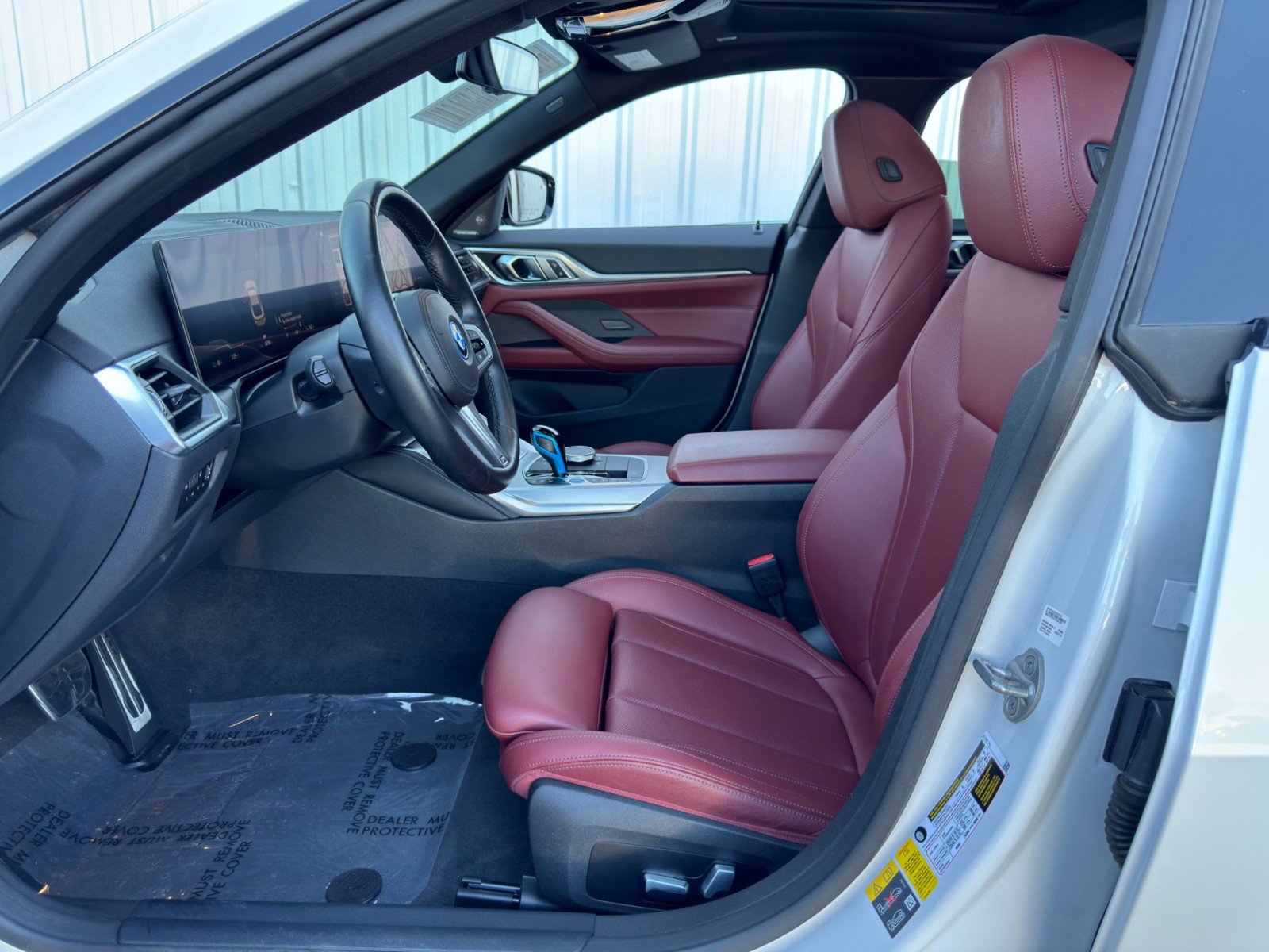 Used 2022 BMW i4 eDrive40 w/ M Sport Package image 17