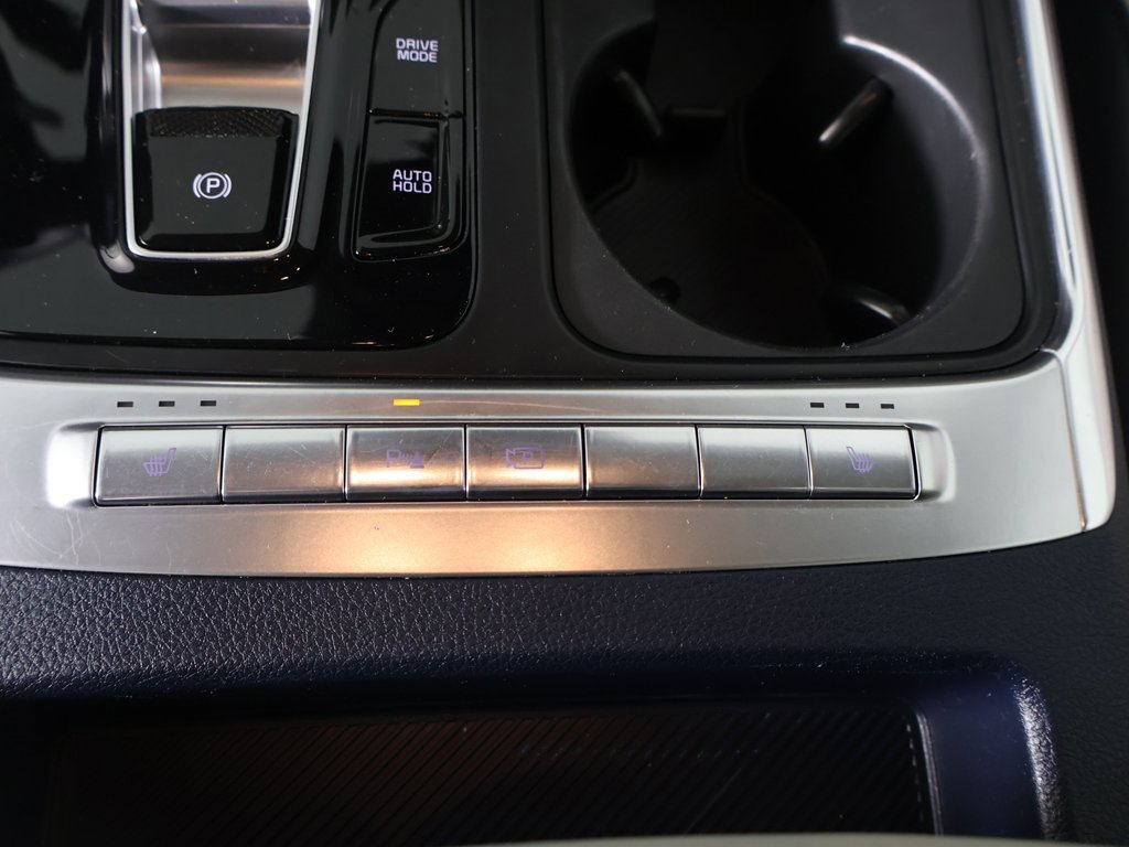 Used 2025 Kia Carnival EX image 49