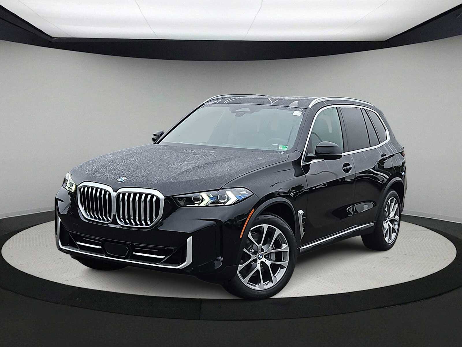 Used 2026 BMW X5 xDrive40i w/ Premium Package image 1