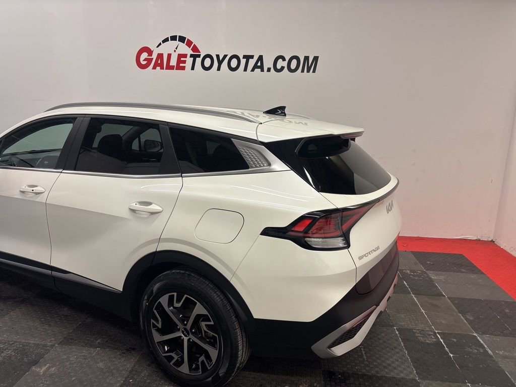 Used 2023 Kia Sportage EX image 8