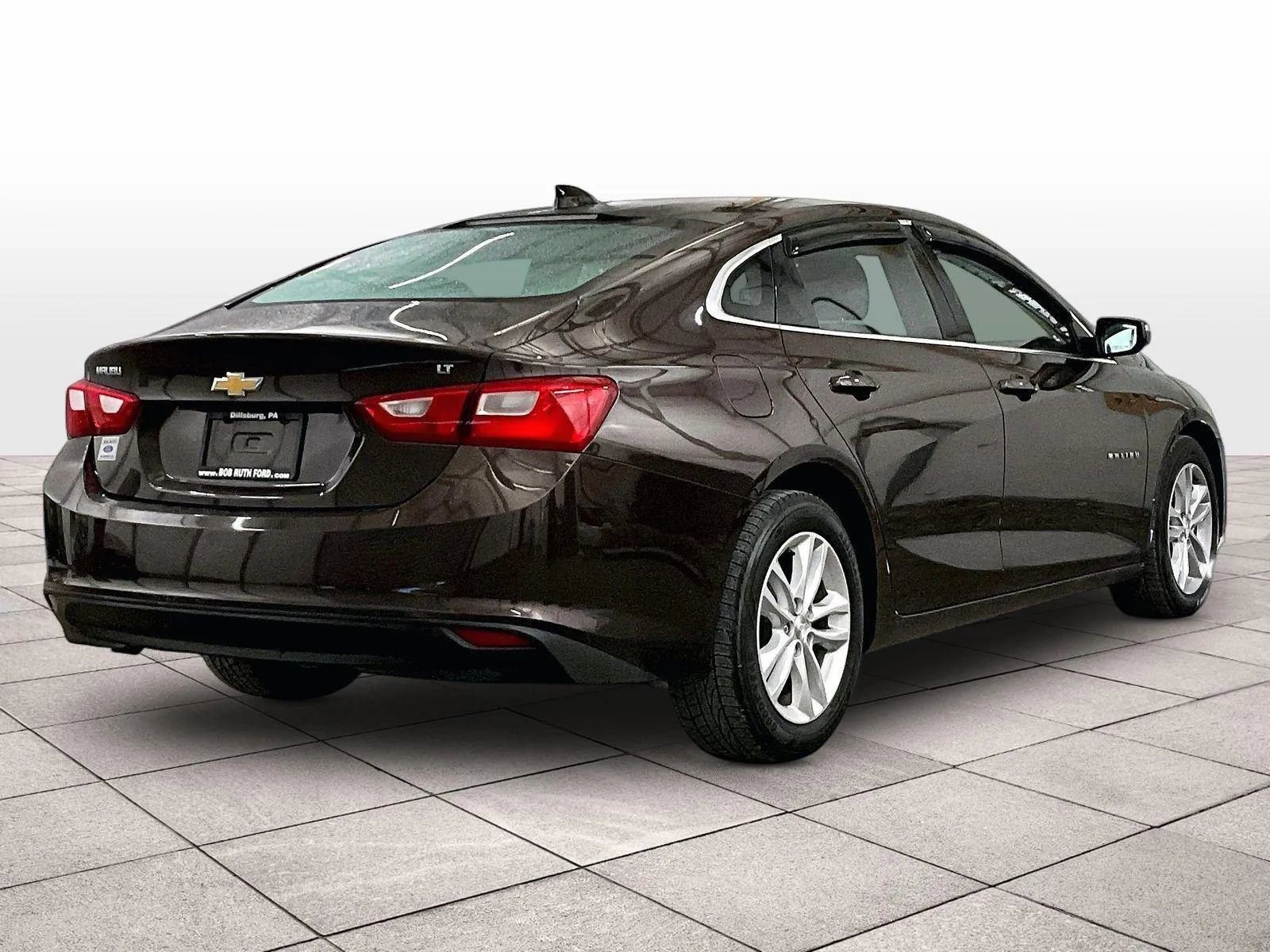 Used 2016 Chevrolet Malibu LT FWD image 11