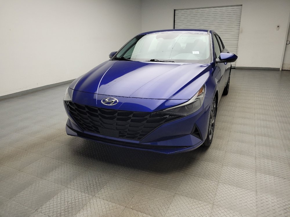 Used 2023 Hyundai Elantra SEL w/ Convenience Package FWD image 15