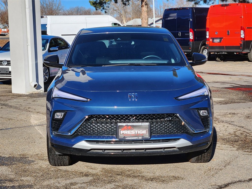 Used 2025 Buick Envista Sport Touring w/ Convenience II Package image 5