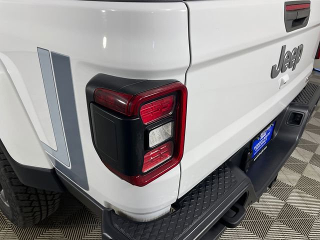 Used 2020 Jeep Gladiator Overland AWD/4WD image 18